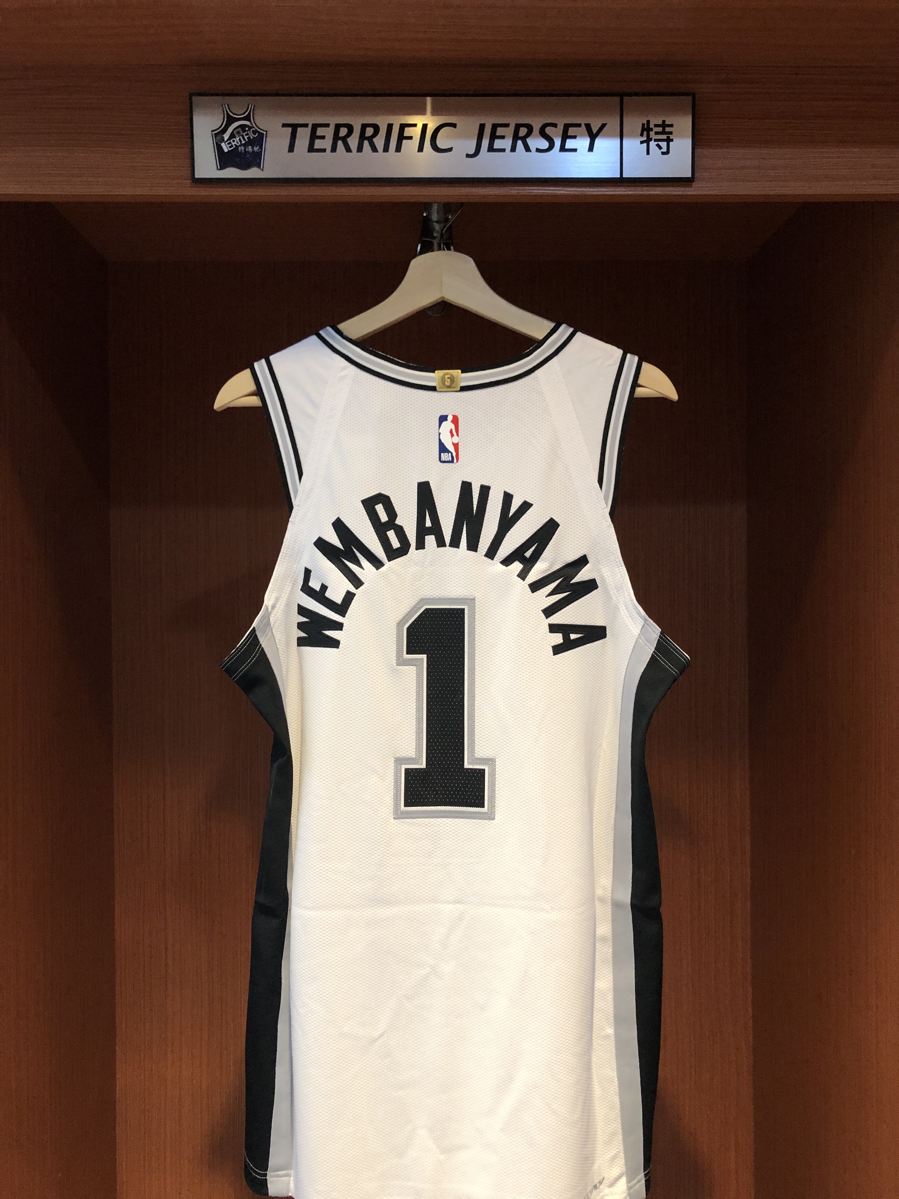 NBA球衣 Victor Wembanyama 聖安東尼奧馬刺白 Association Nike Authentic 球員版 電繡 全新