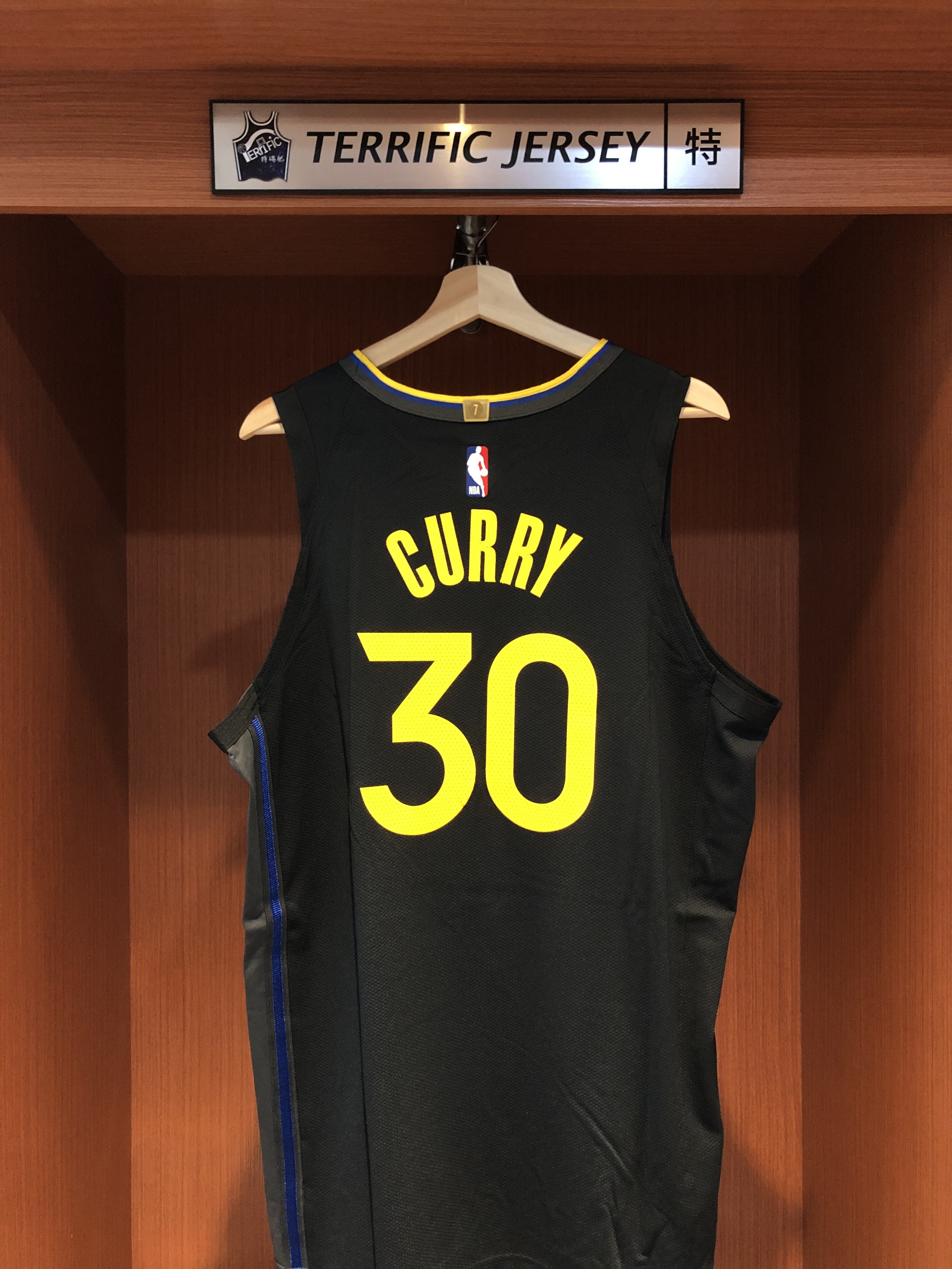 NBA球衣 Stephen Curry 金州勇士黑 Statement Jordan Authentic 球員版 電繡 全新