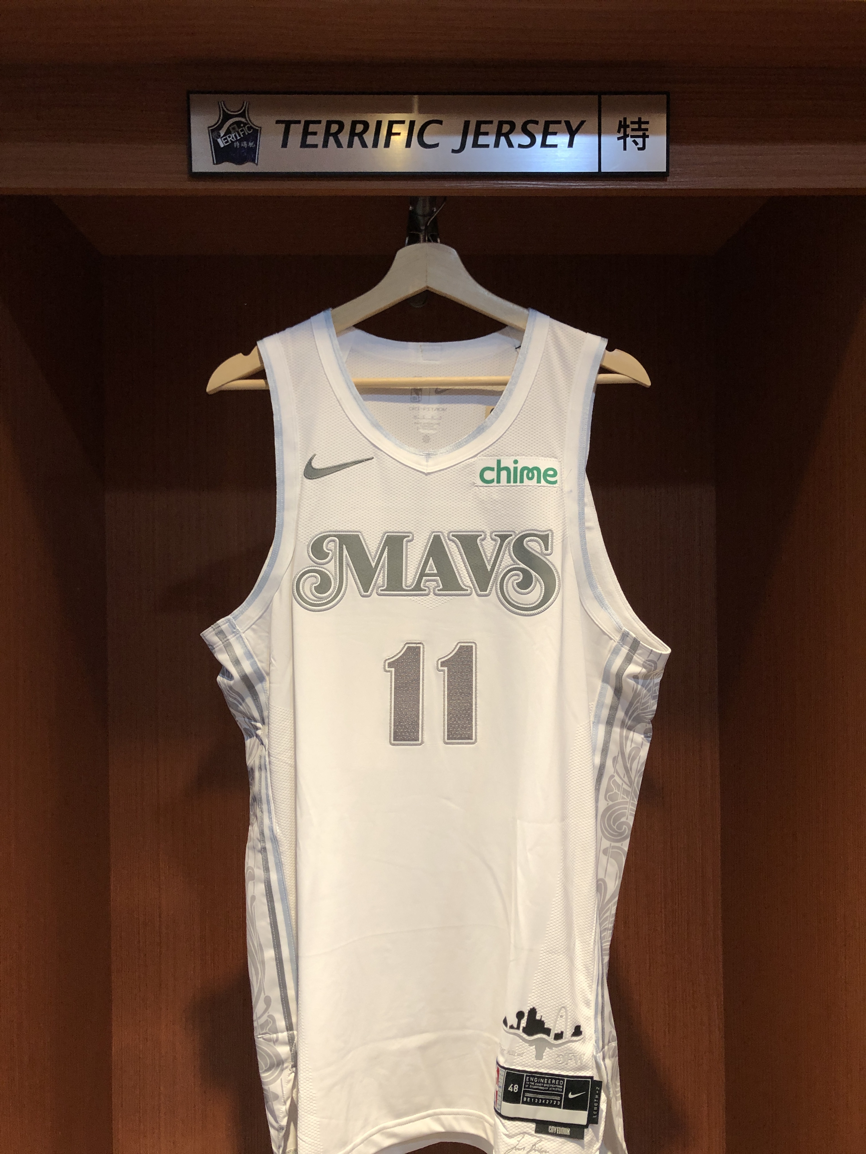 NBA球衣 Kyrie Irving 達拉斯小牛城市 City Nike Authentic 球員版 電繡 含贊助商標 全新