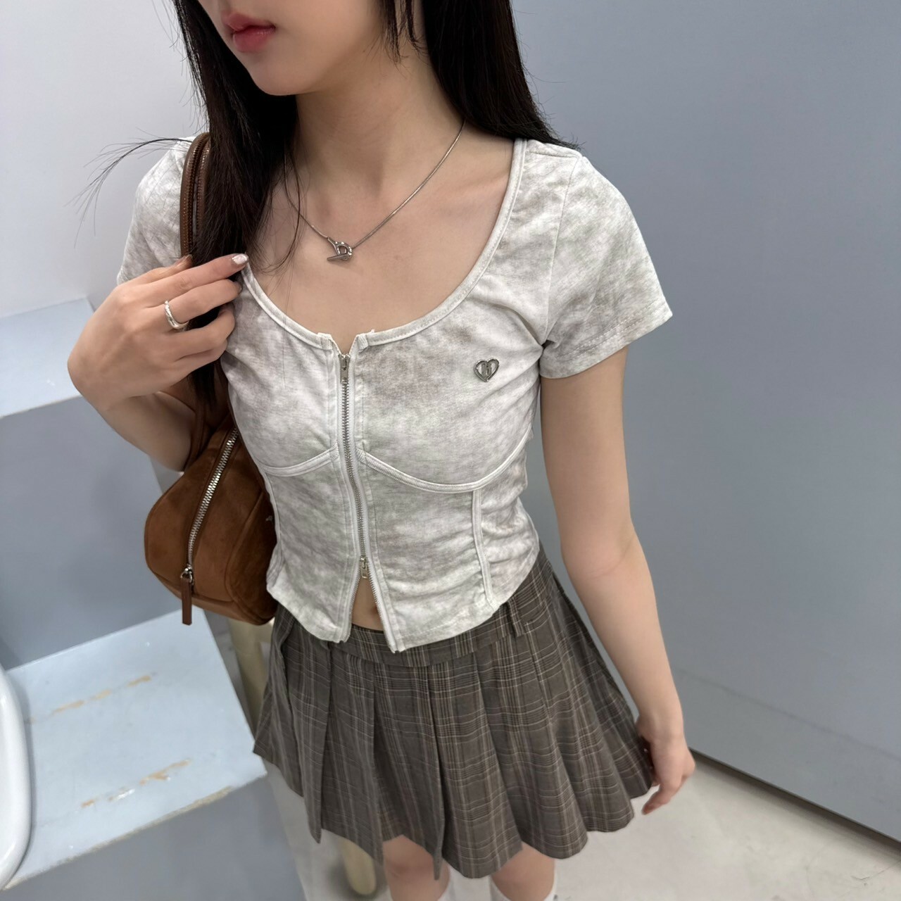 mmb紮染設計感金屬標品牌上衣