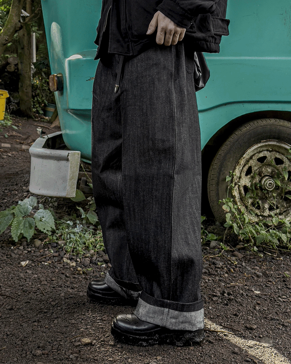 寬鬆單褶直筒原色牛仔褲