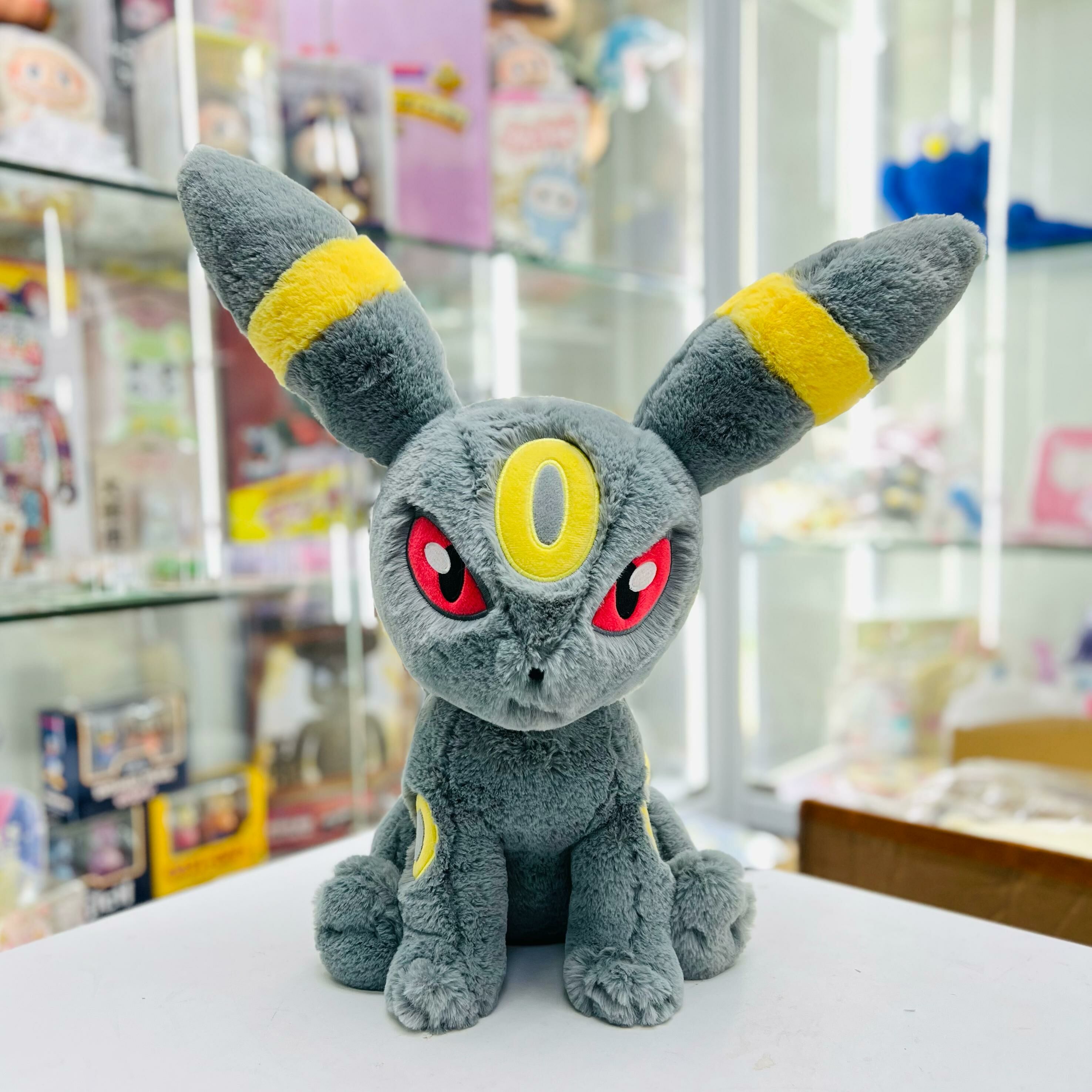 Pokemon Fluffy huggable stuffed toy Umbreon