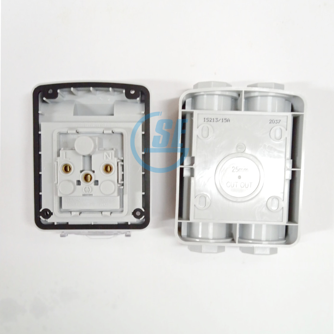 豐葉牌 (IP66)13A /15A單位防水插座(透明蓋)