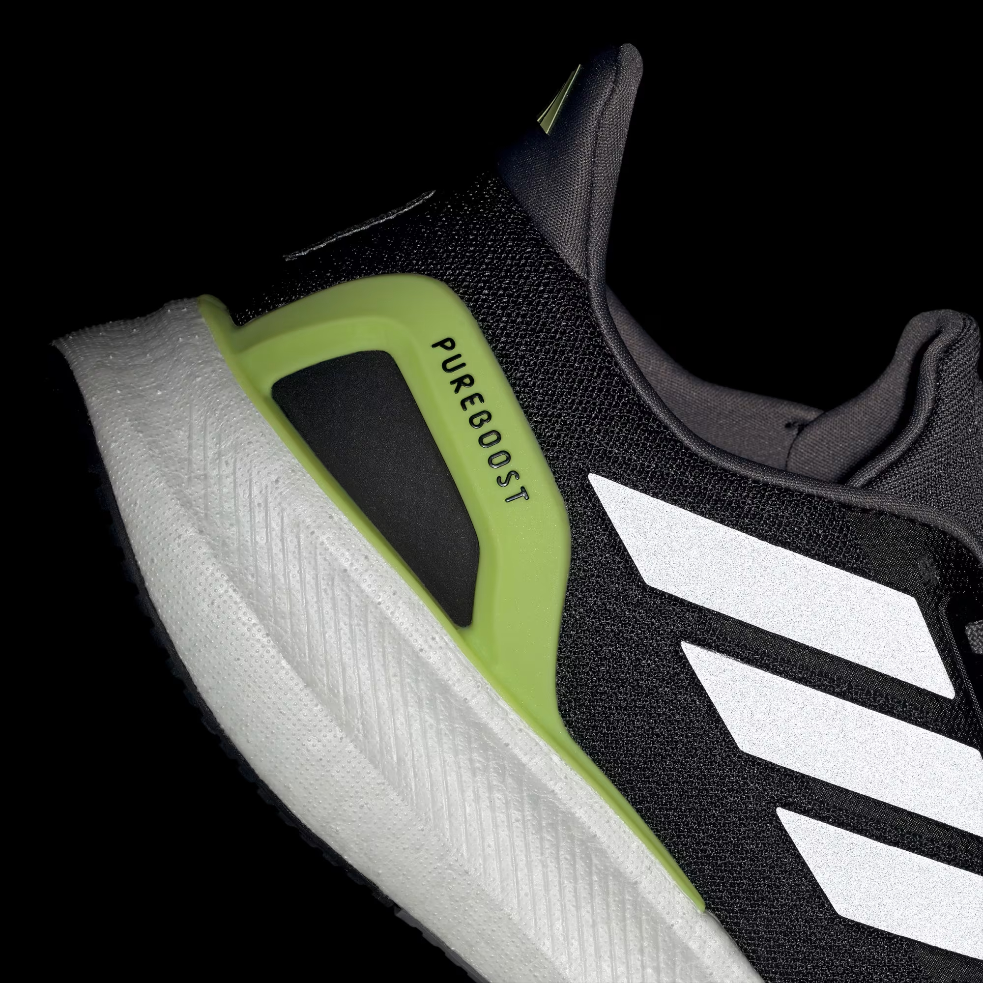 Adidas - 男裝Pureboost 5跑步鞋