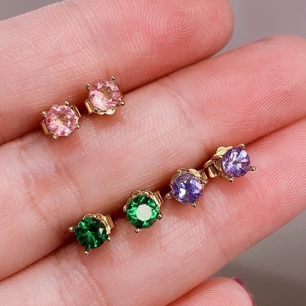 4mm綠透輝寵粉耳釘5000