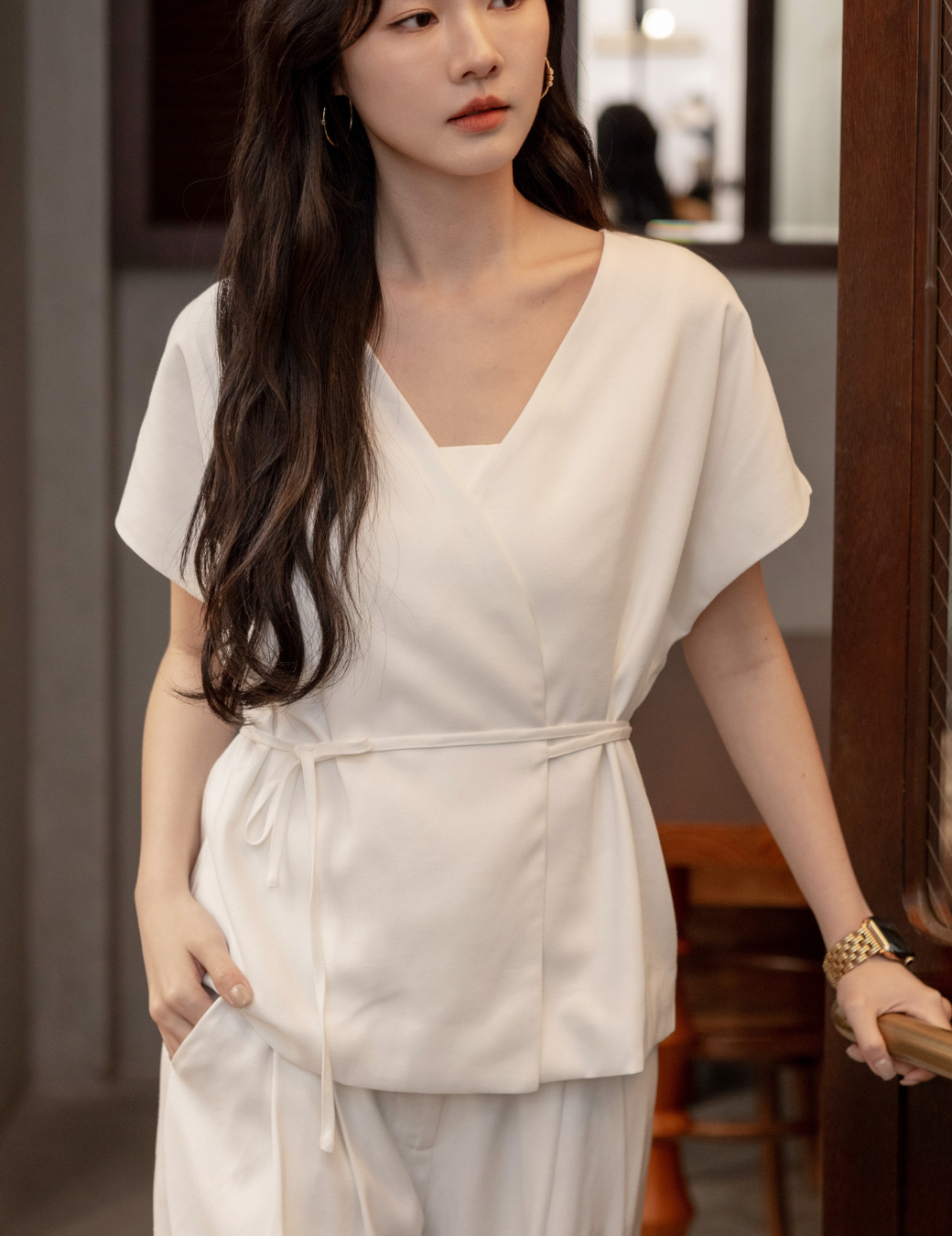 Ｖ領腰綁帶棉麻背心（3尺寸）