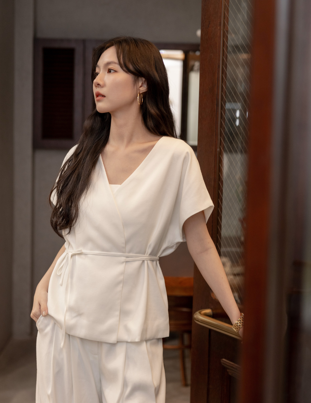 Ｖ領腰綁帶棉麻背心（3尺寸）