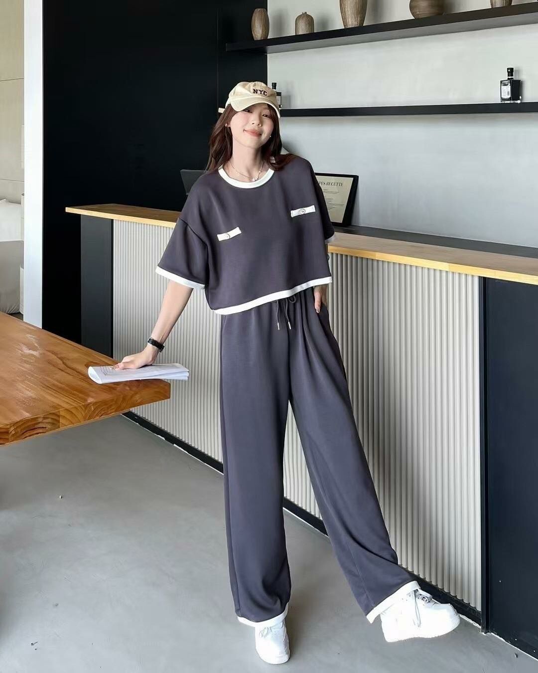 【知性氣質的小香風上衣+寬褲套裝組】（現貨）