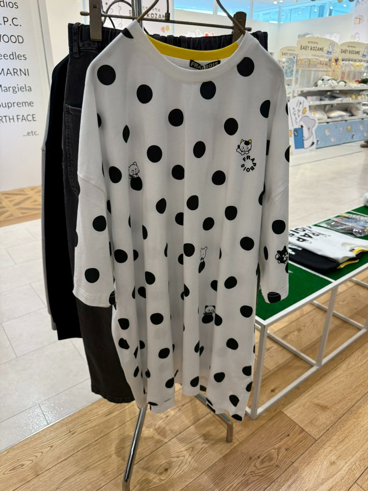 Pre-order - FRAPBOIS x Tama & Friends Big Dot Tee