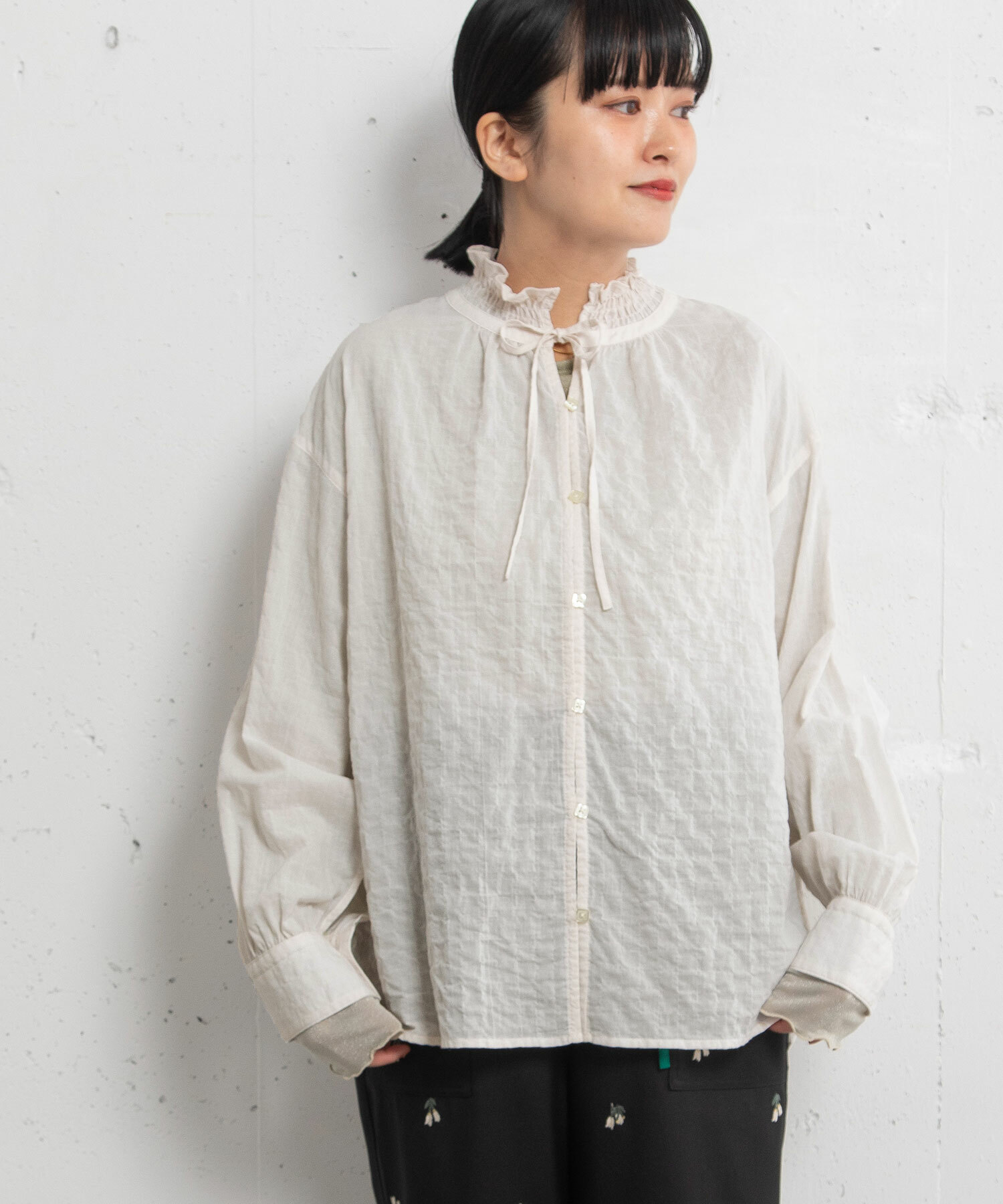 PreOrder - Pou Dou Dou Frill collar blouse