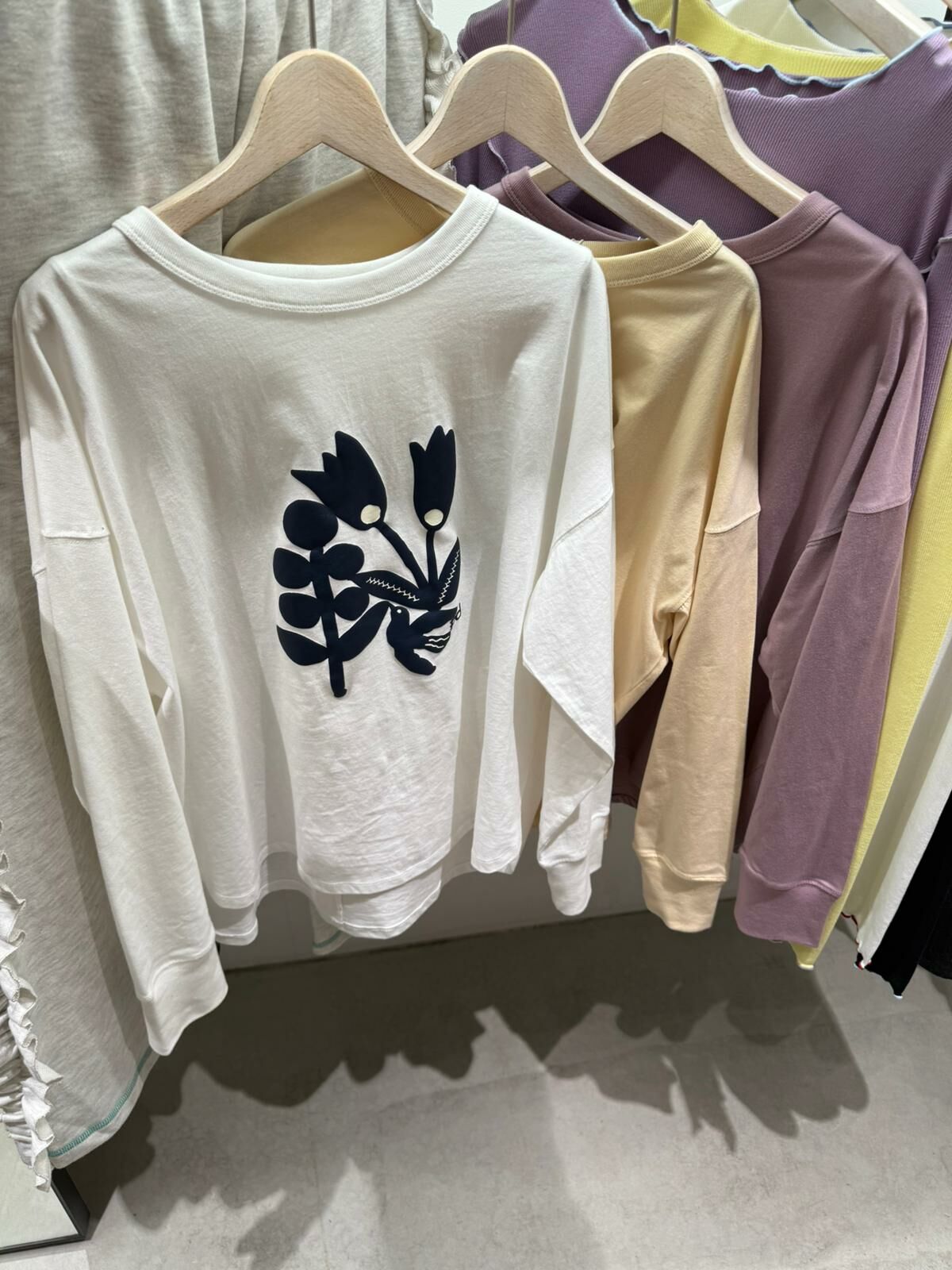 PreOrder - Pou Dou Dou Foam print botanical illustration top