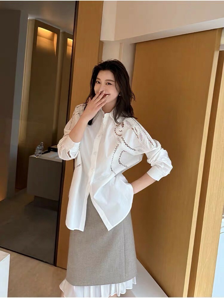 雲朵白鏤空幾何造型翻領襯衫上衣S-L (Elegant & Love)