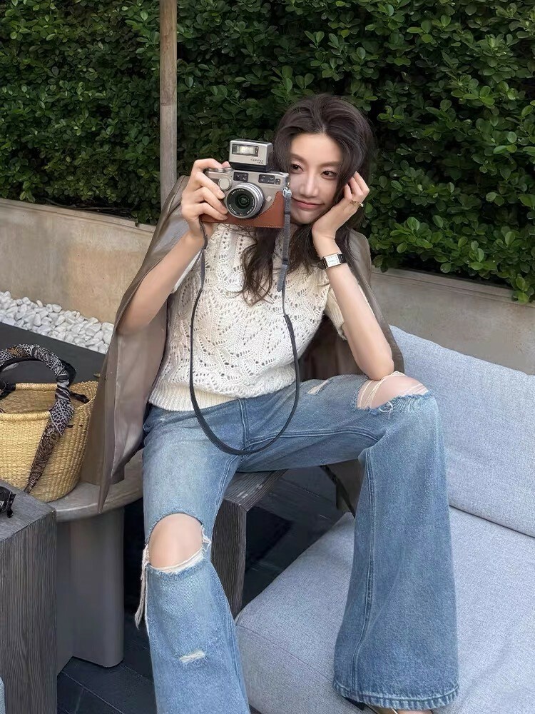 雲朵白短袖圓領鏤空針織毛衣上衣S-L (Elegant & Love)