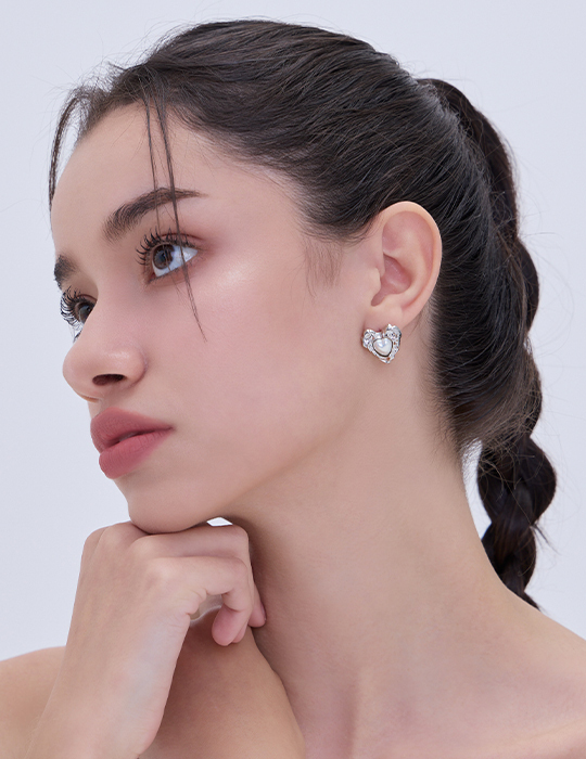 甜酷熔岩珍珠愛心。銀針耳環