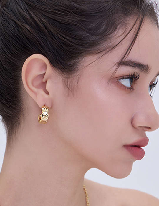 歐美百搭菱格。夾式耳環(金)