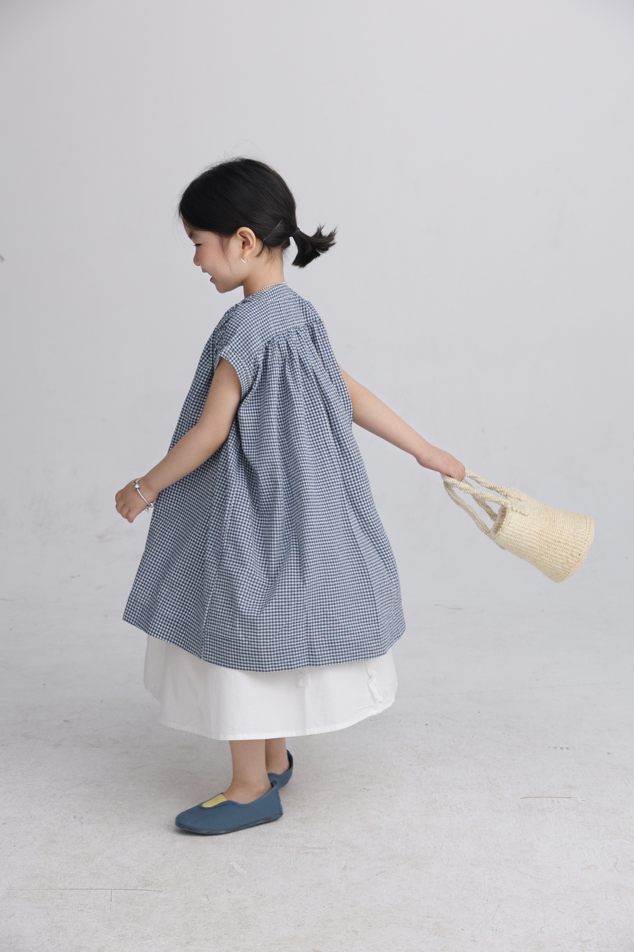 奶油白翩翩長裙