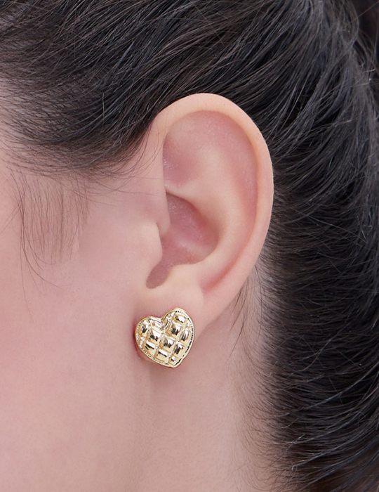 韓系菱格愛心。銀針耳環