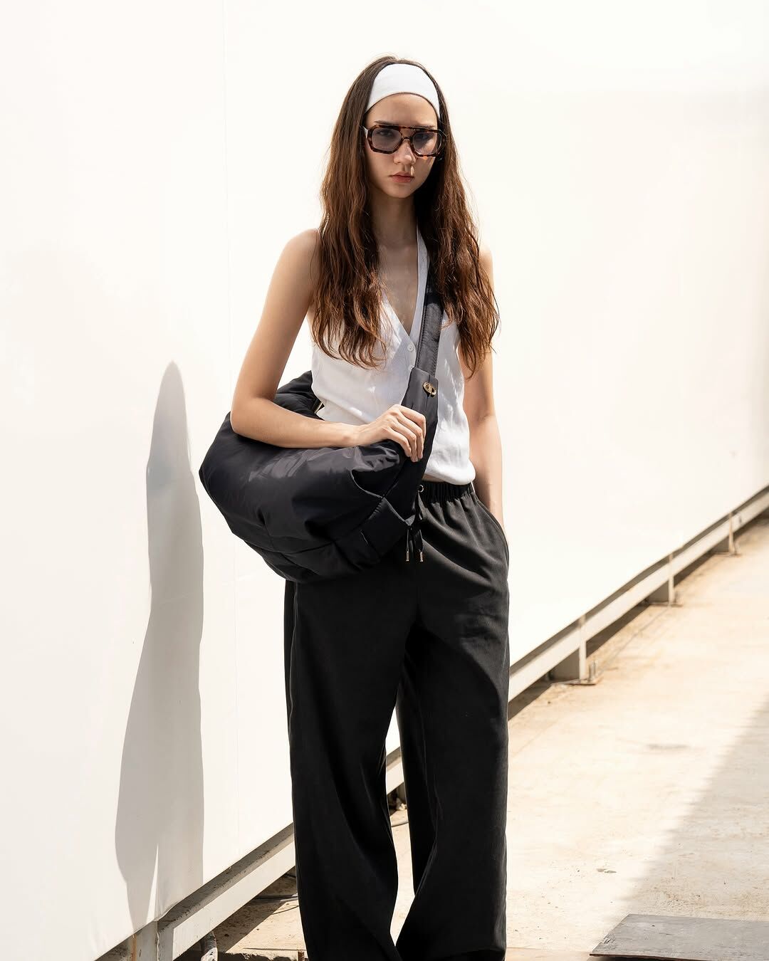 泰國【JIRA】Roamer 彎月可頌流浪尼龍包