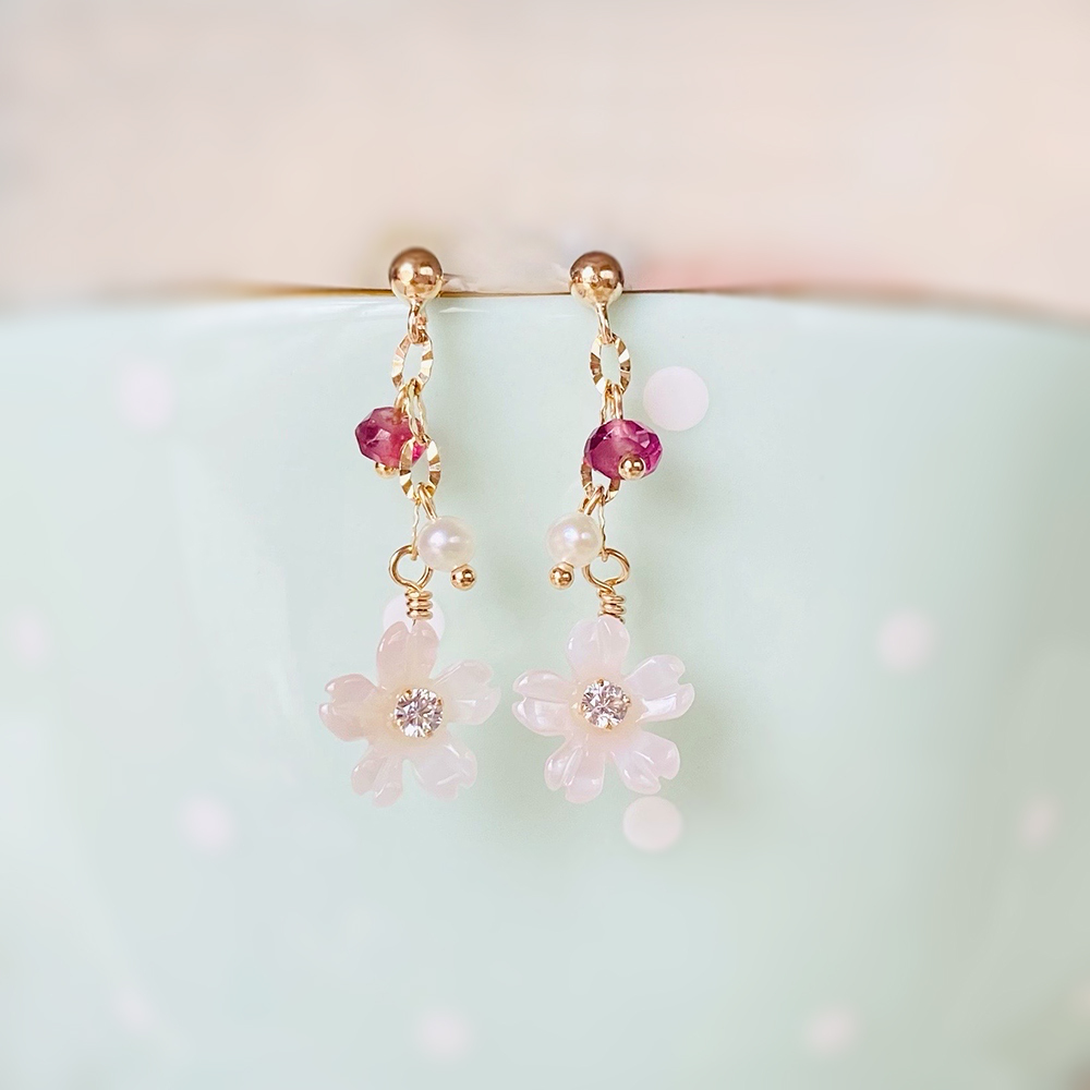 【me.luxe】K10粉櫻貝殼珍珠耳環