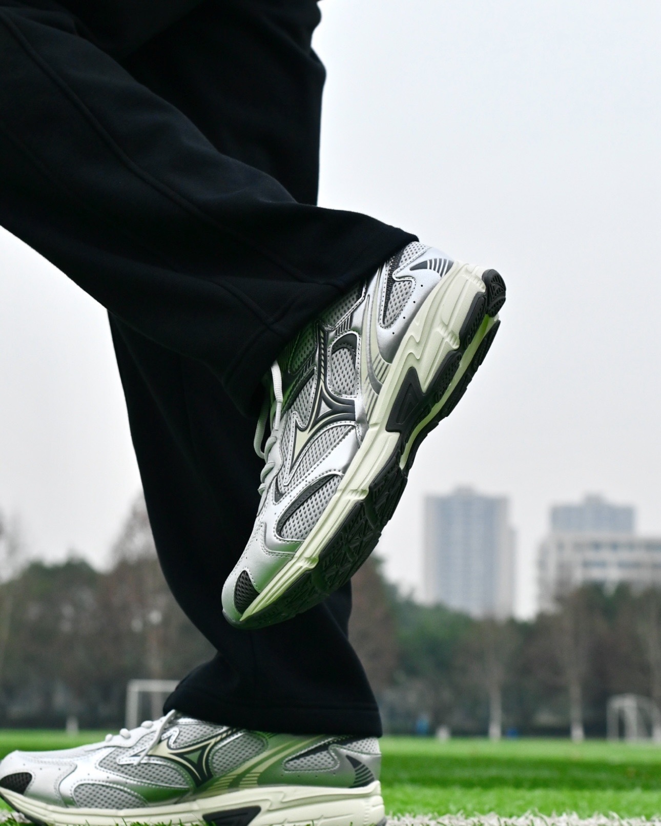 #預購 MIZUNO CYCLONE SPEED 2K 慢跑鞋 D1GH222917 灰銀