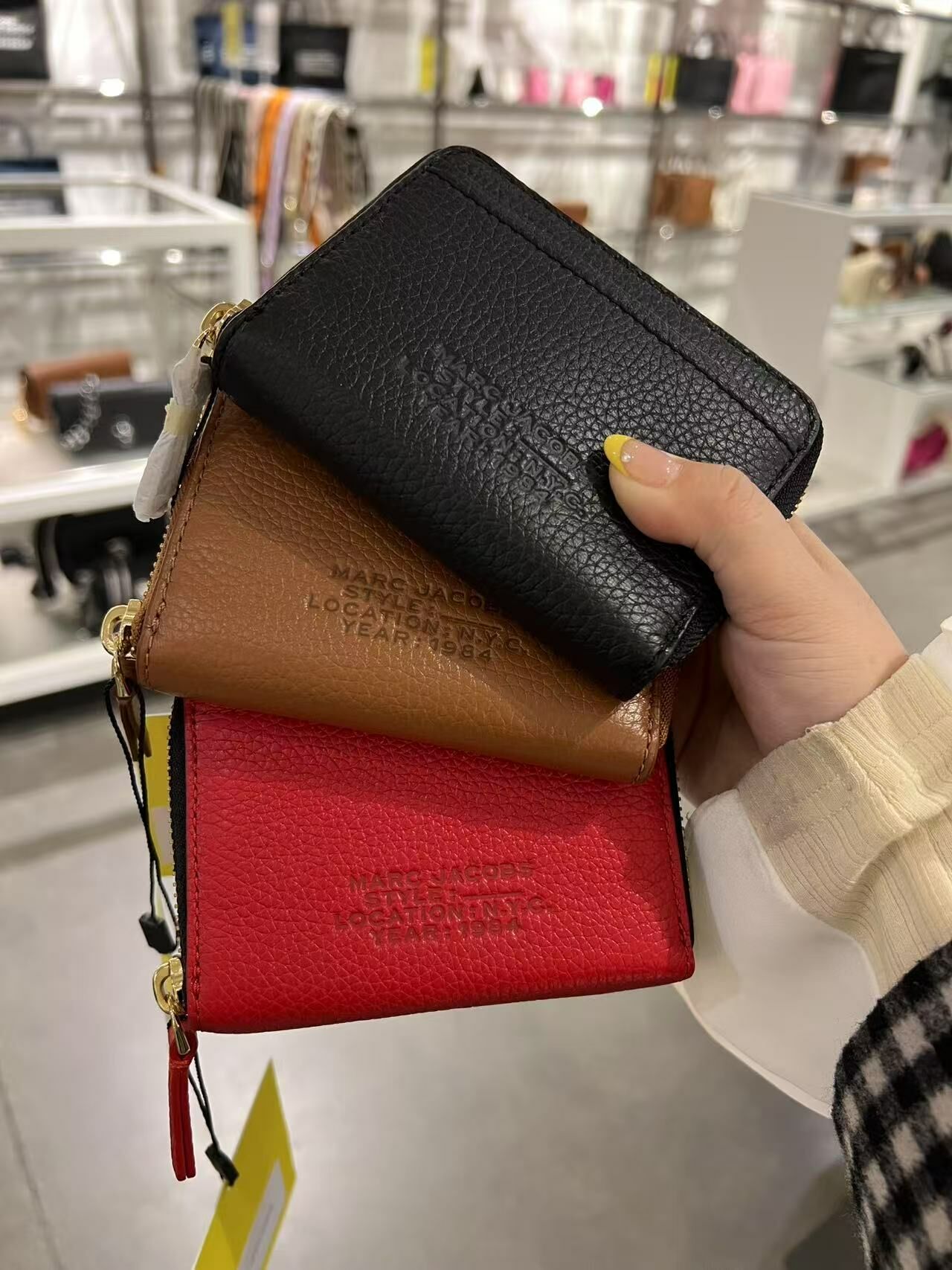 【現貨】Marc Jacobs LL0218105 壓印LOGO拉鍊銀包