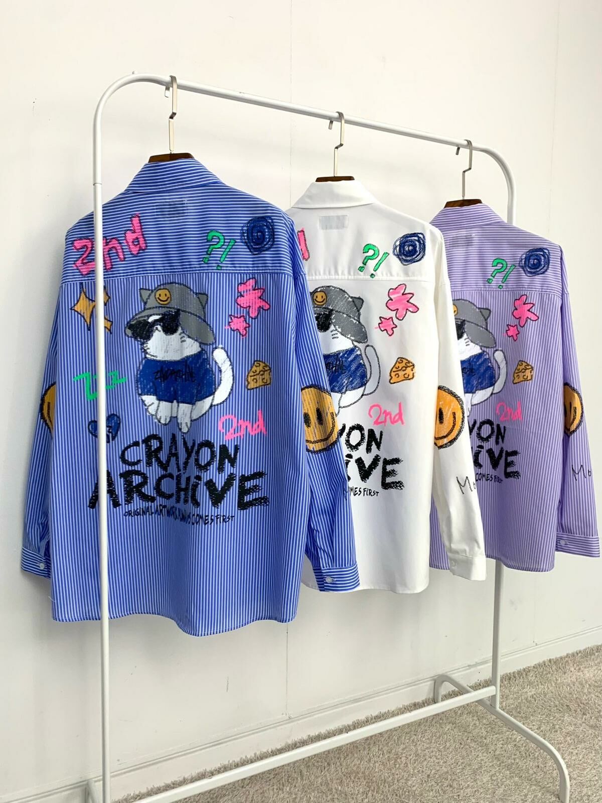 淨色/直間英文字貓仔圖案長袖恤衫 2nd-205S