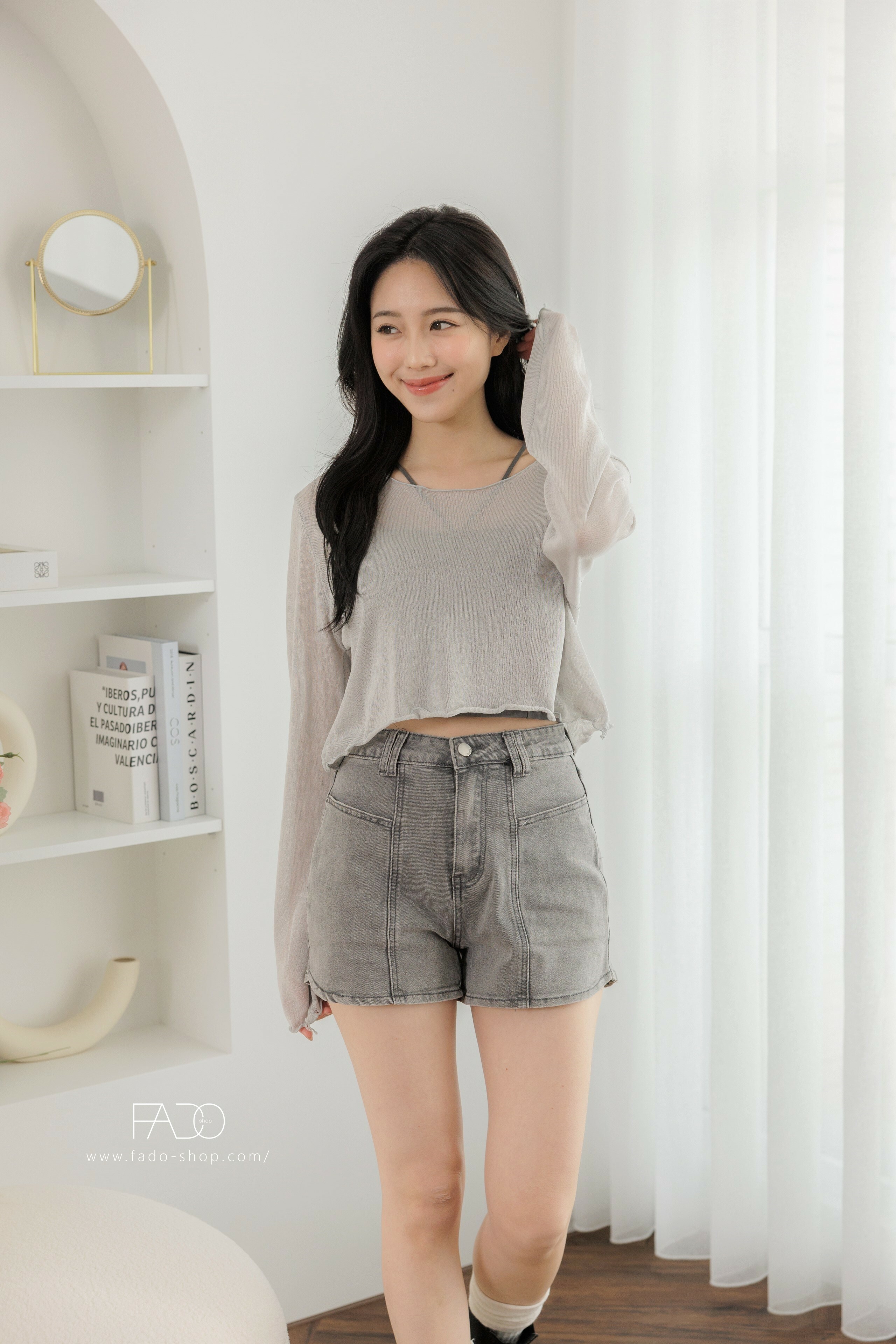 法朵Fado shop｜推薦 ! 捲邊透膚短版衫 0113004