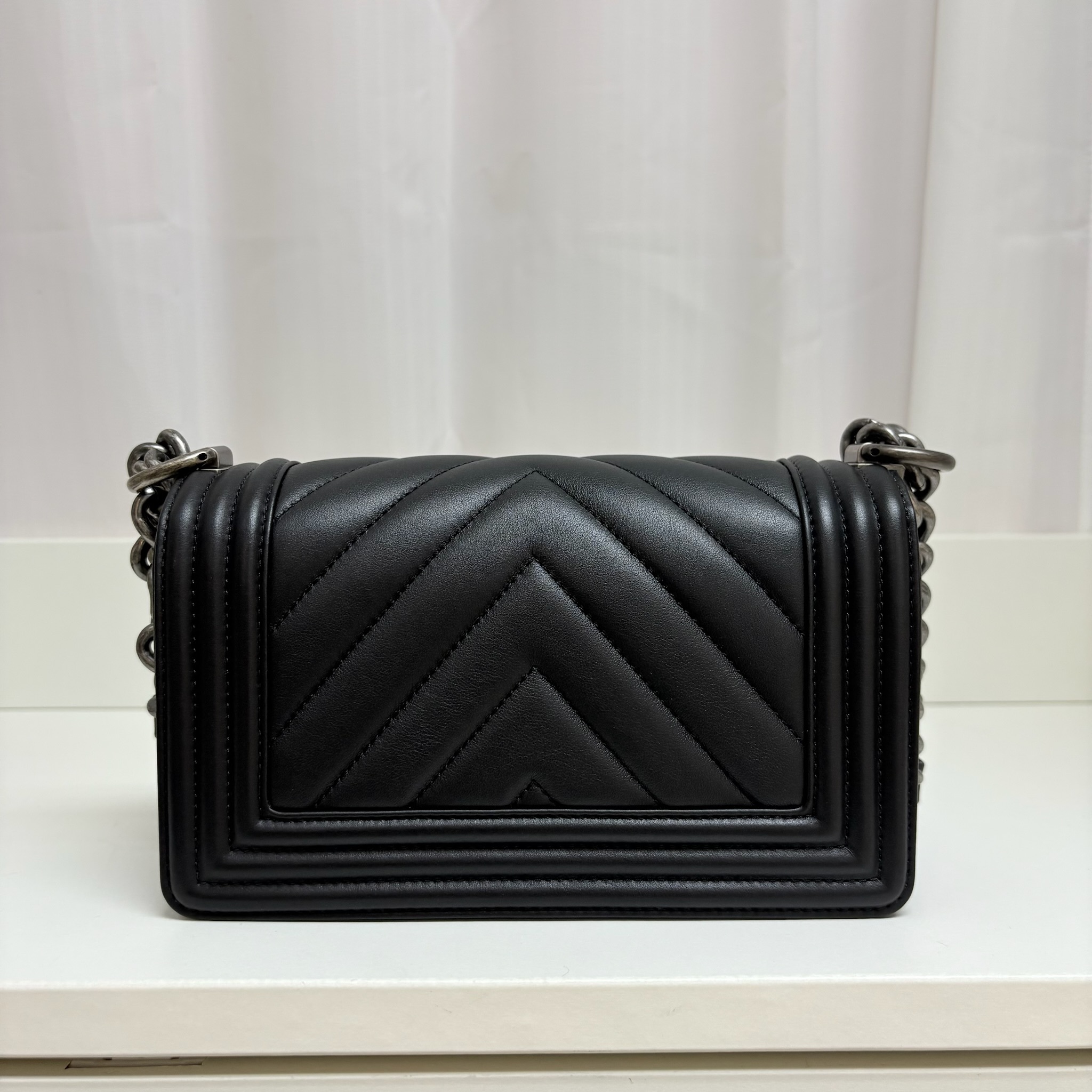 Chanel Boy 20 - Black / Shw