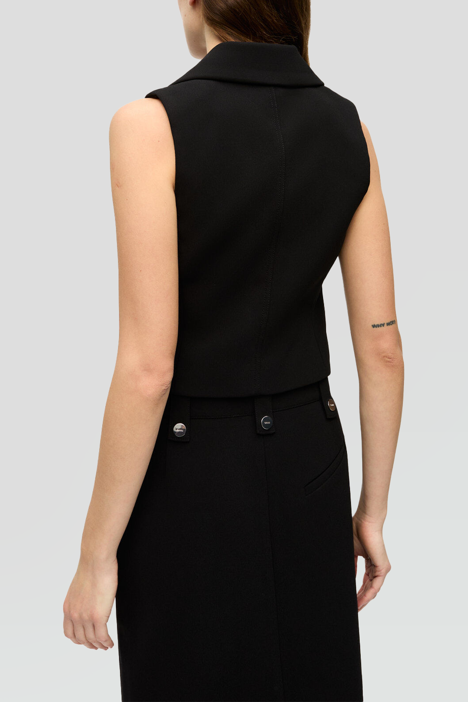 GANNI｜CREPE 翻領側釦合身西裝背心