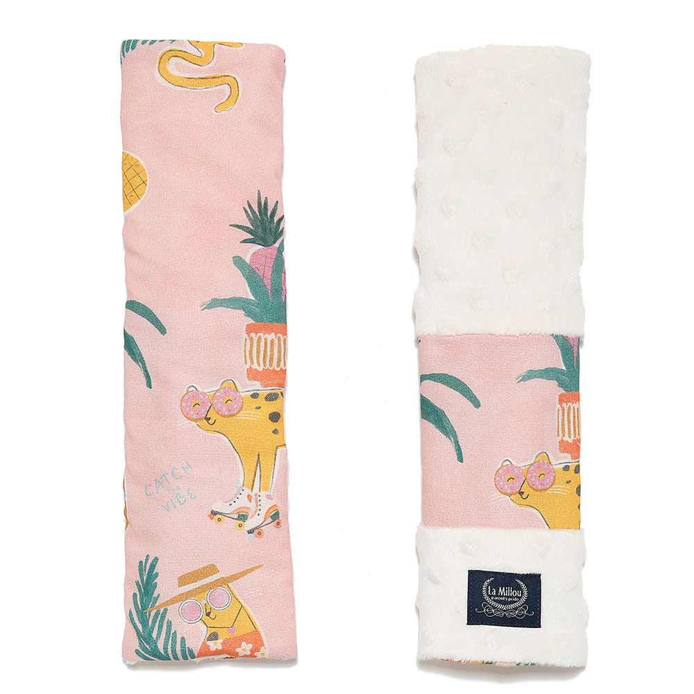 La Millou波蘭 豆豆安全帶保護套｜石虎渡假中(粉底)｜雲朵白