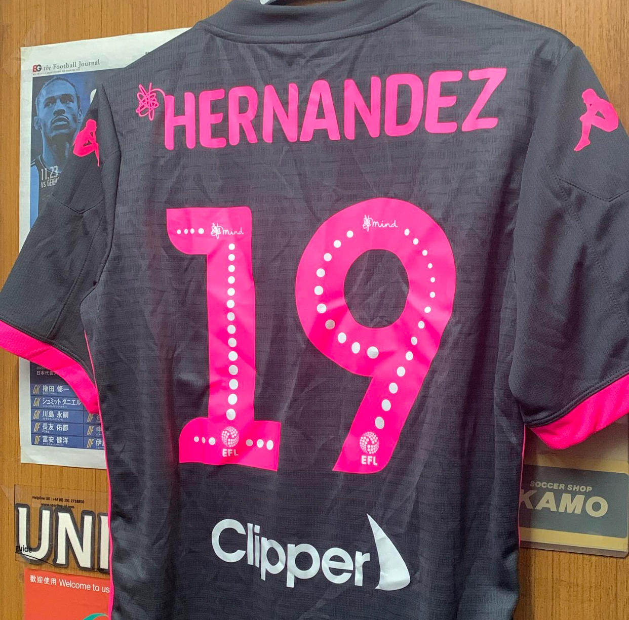 2019 Leeds United 100th Anniversary Away Shirt with 19 HERNANDEZ