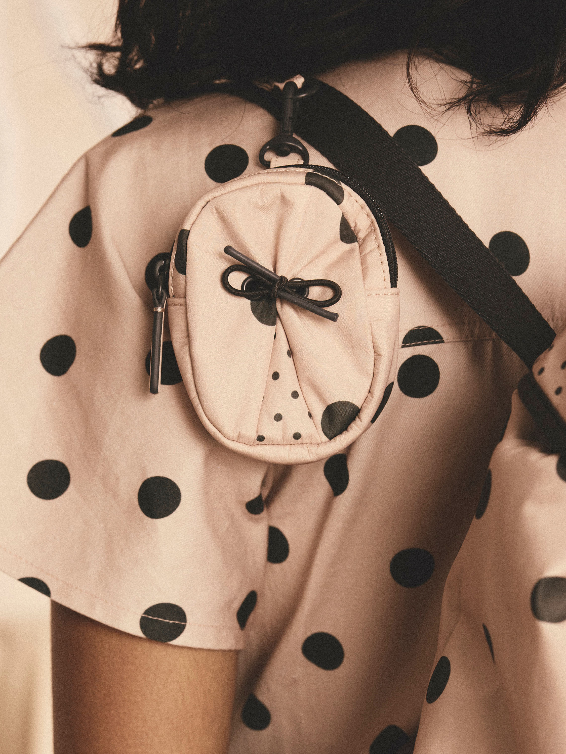 Pink Spot 扣環小馬甲零錢包