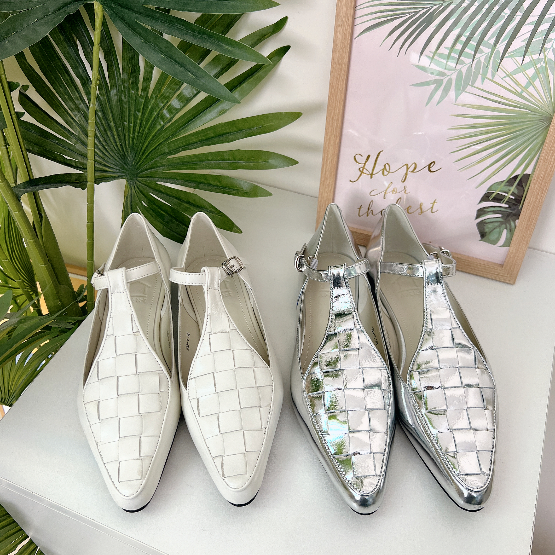 意大利格紋尖頭平底鞋 (正常碼 36-38碼) 103-1 #2701