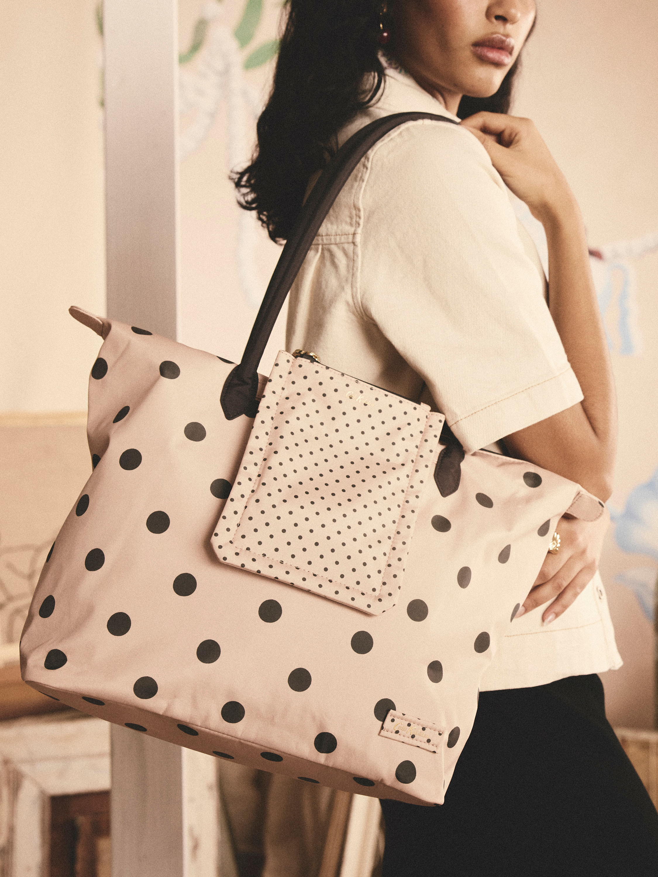Pink Spot 中型托特包附斜背小袋