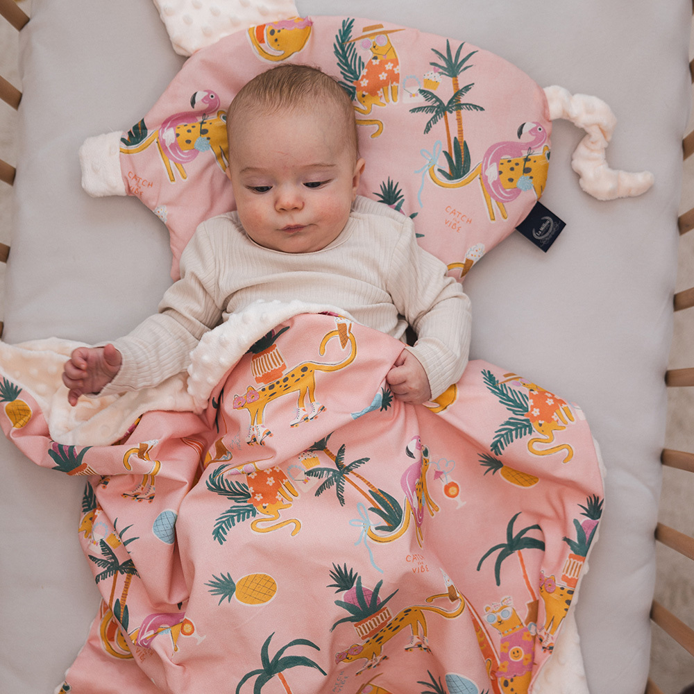 La Millou 單面巧柔豆豆毯｜石虎渡假中(粉底)｜雲朵白