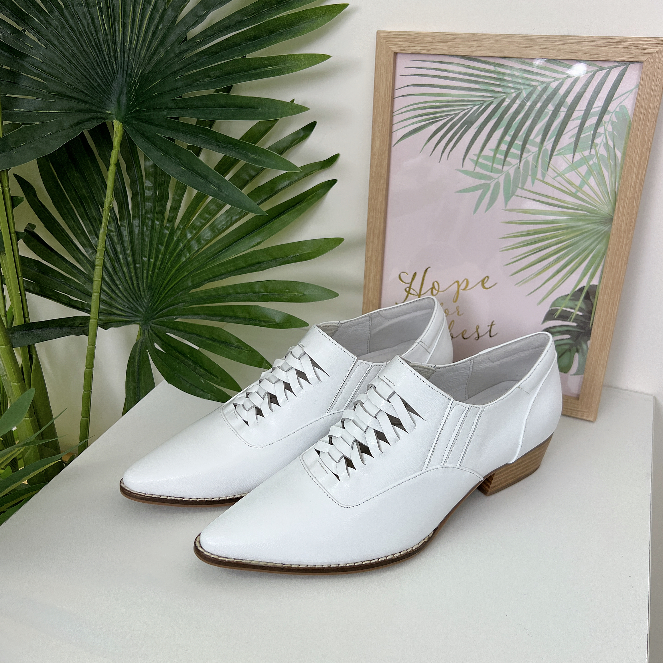 (M) 意大利羊皮編織尖頭鞋 (後高1.5吋) (正常碼 ） 631-48 #2803