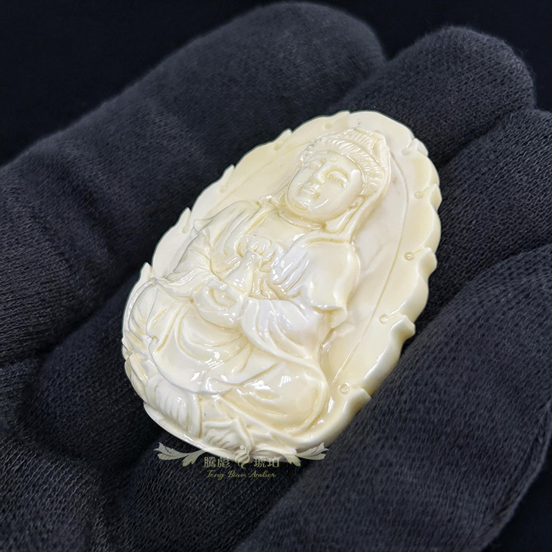 (已結緣)收藏款天然俄羅斯氧化白蜜蠟淨瓶正身觀音正規吊墜