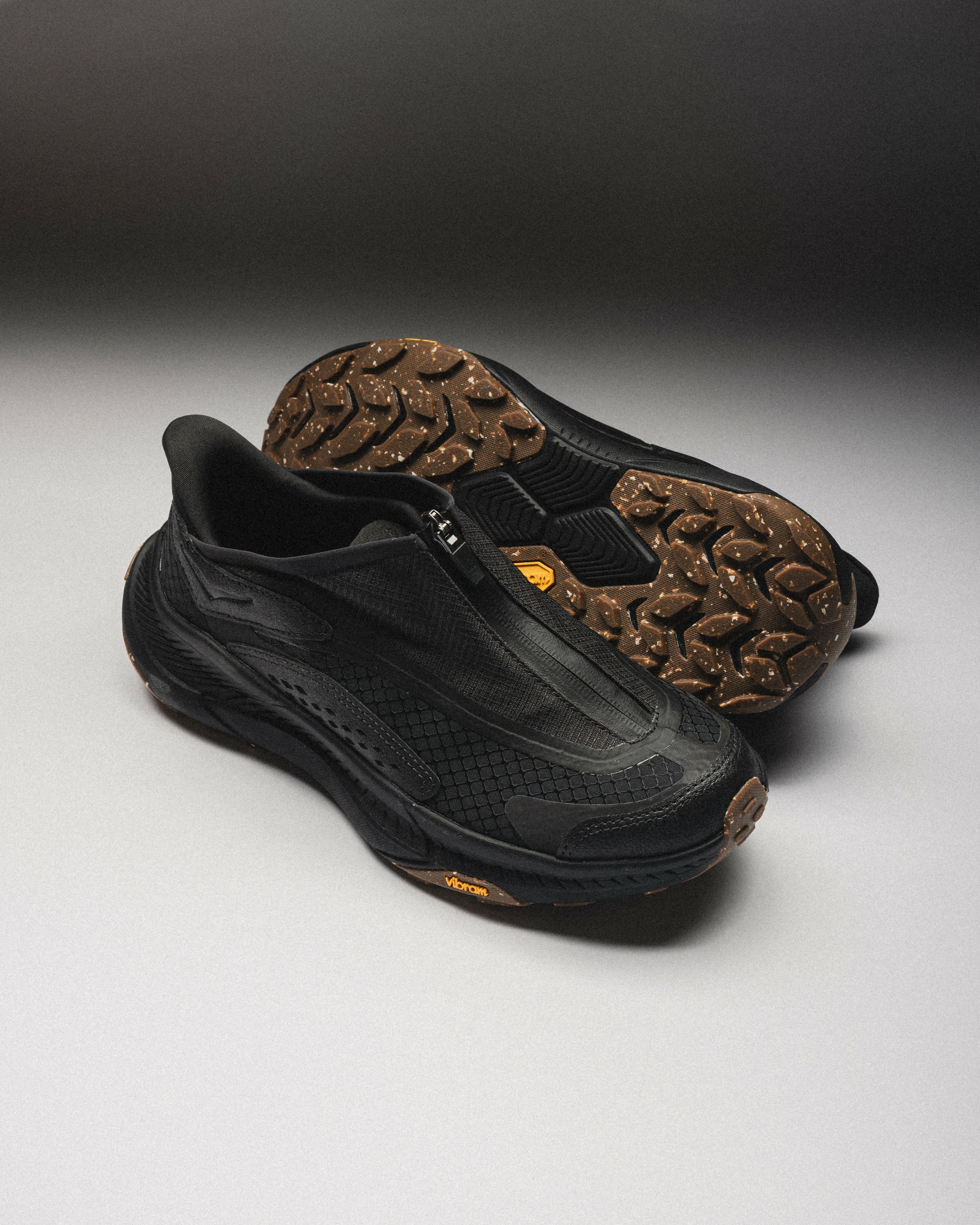[現貨] HOKA Project Transport Carbon Black