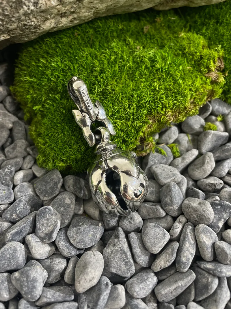 Kiss & Flow Key Clasp : Pod