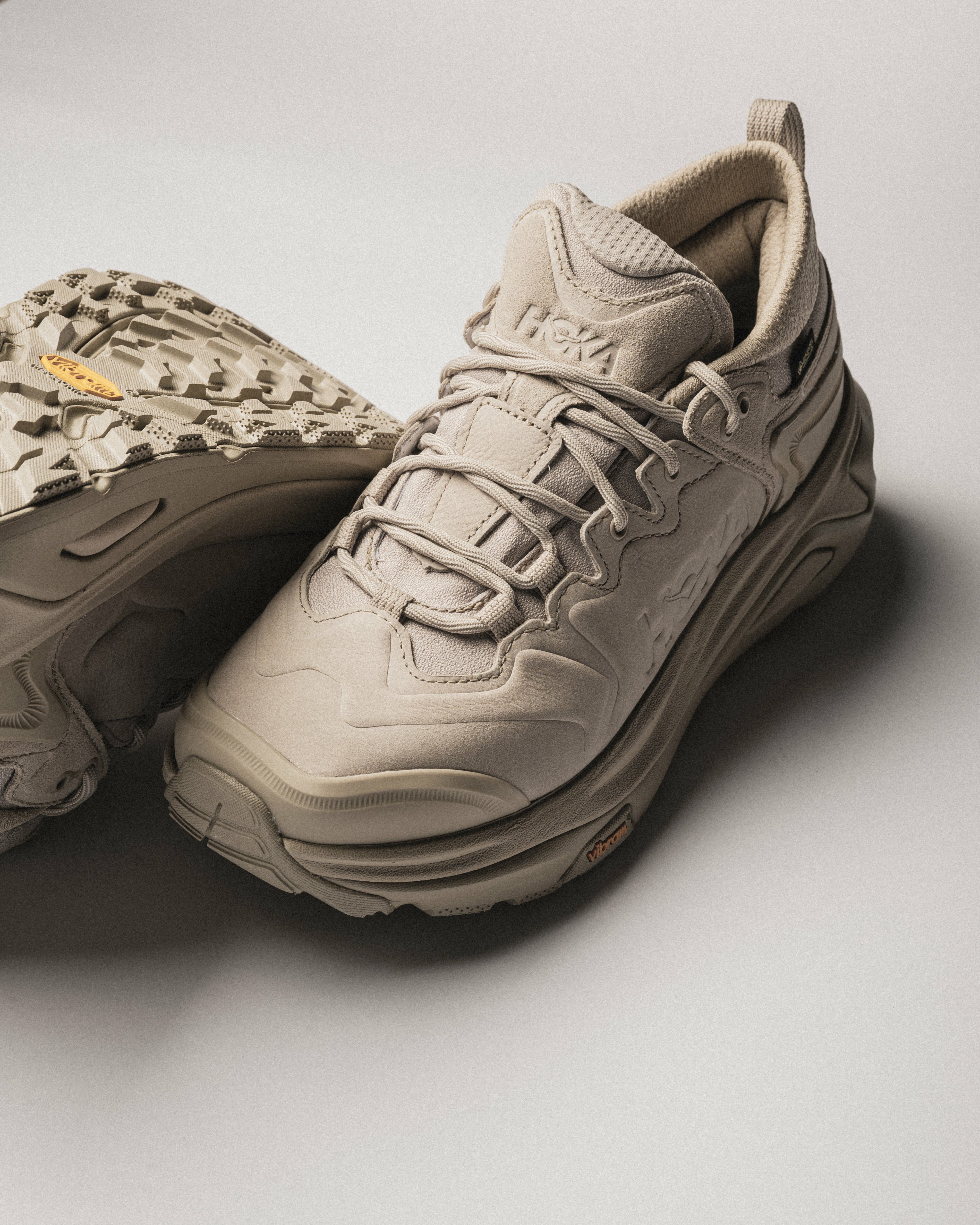 [INSTOCK] HOKA KAHA 3 LOW GORETEX  | RAW LINEN RWL