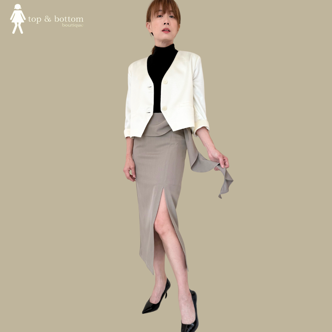 LONG SLEEVE GLOSSY BUTTON SHORT JACKET