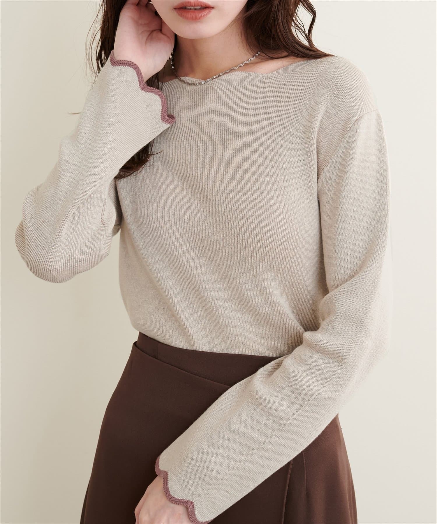 natural couture(ナチュラルクチュール)  袖口配色スカラップニット米杏（0351050140）