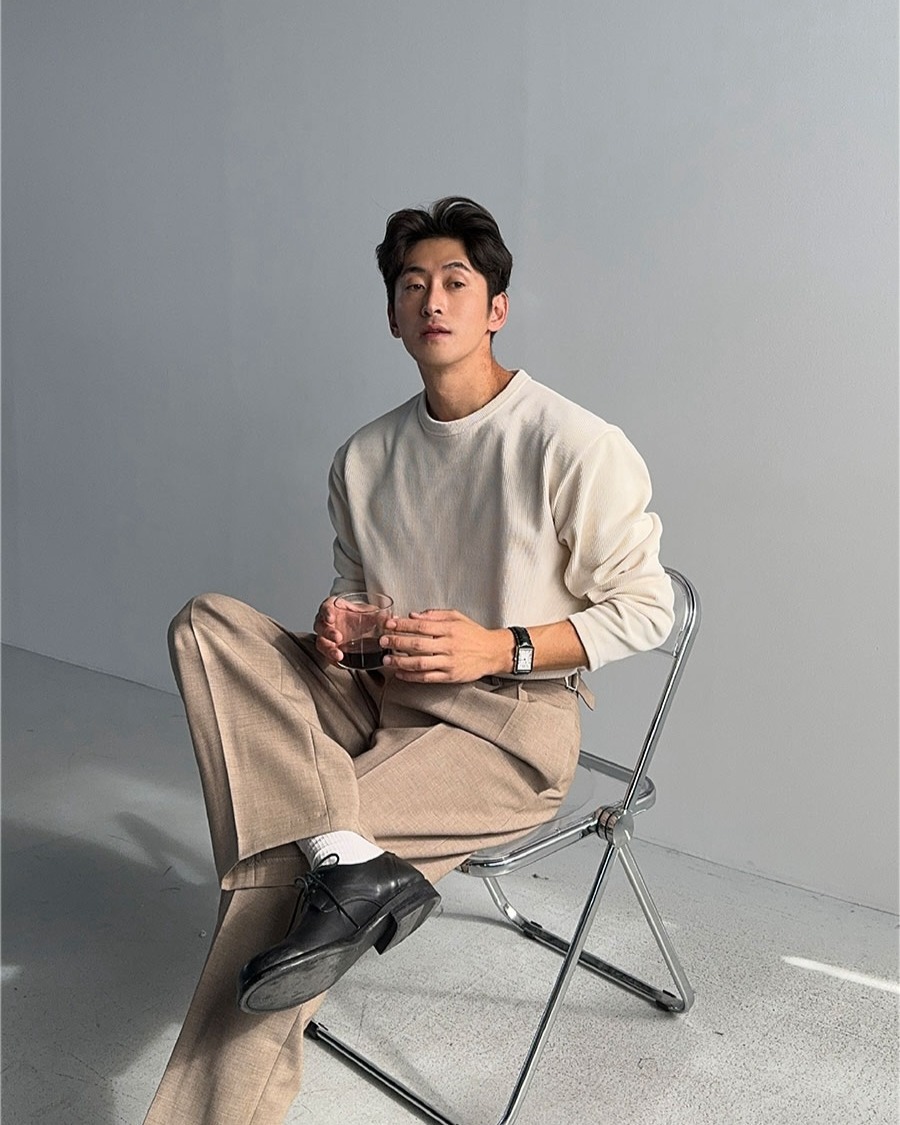 布林圓領針織衫