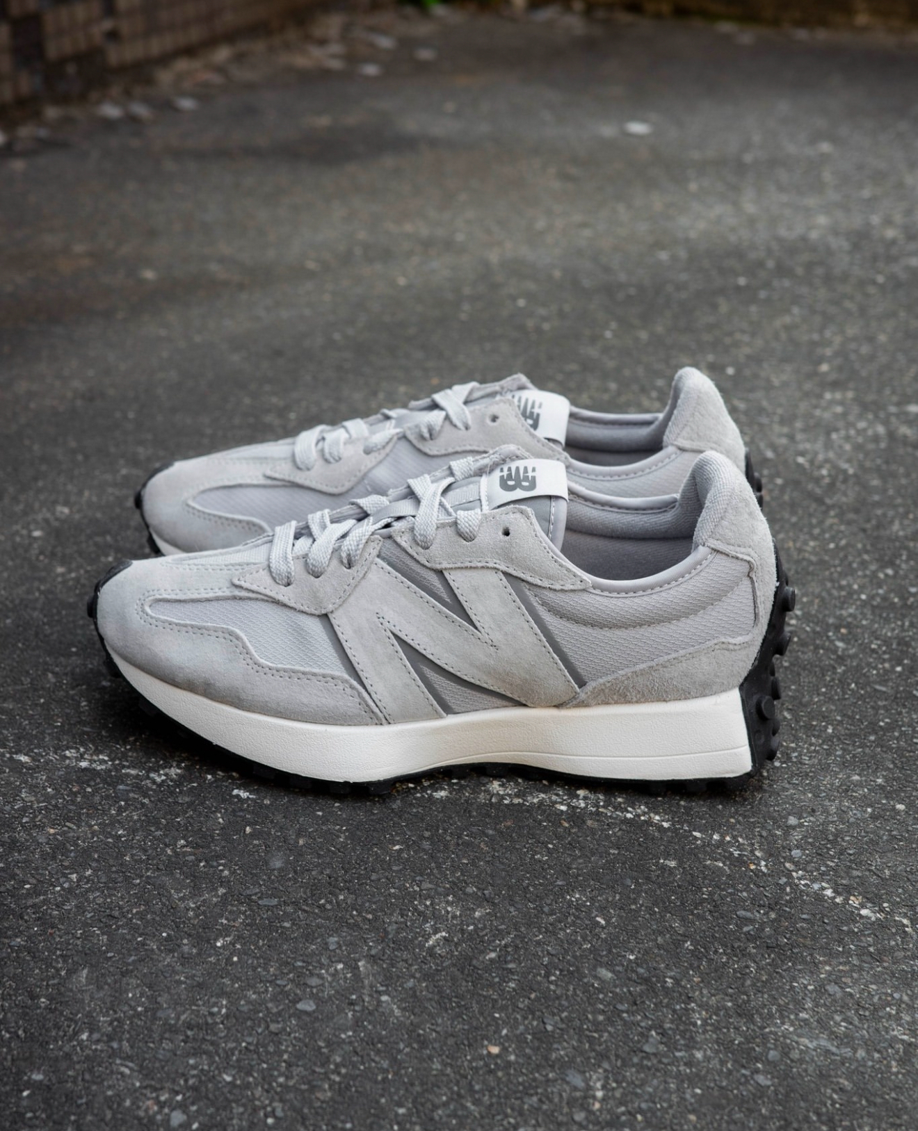 New Balance 327 麂皮灰 百搭款 休閒鞋 男女鞋 情侶款 灰色 u327swa