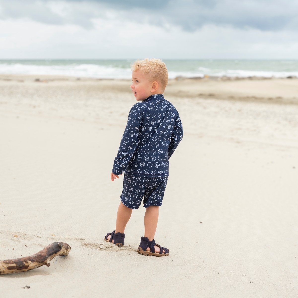 〖 Hust & Claire 〗深藍俏皮笑臉防曬泳衣