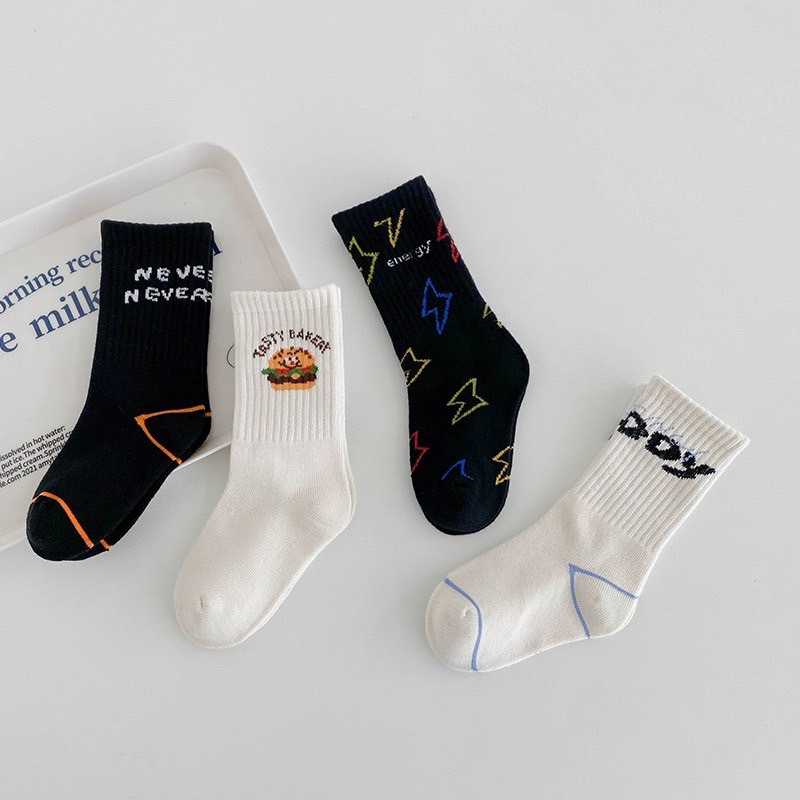 韓系經典百搭中筒襪