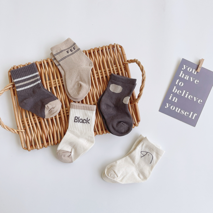 英字簡約可愛圖襪子組