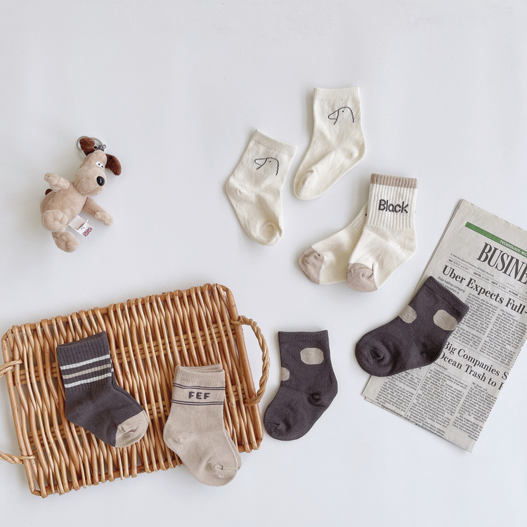英字簡約可愛圖襪子組
