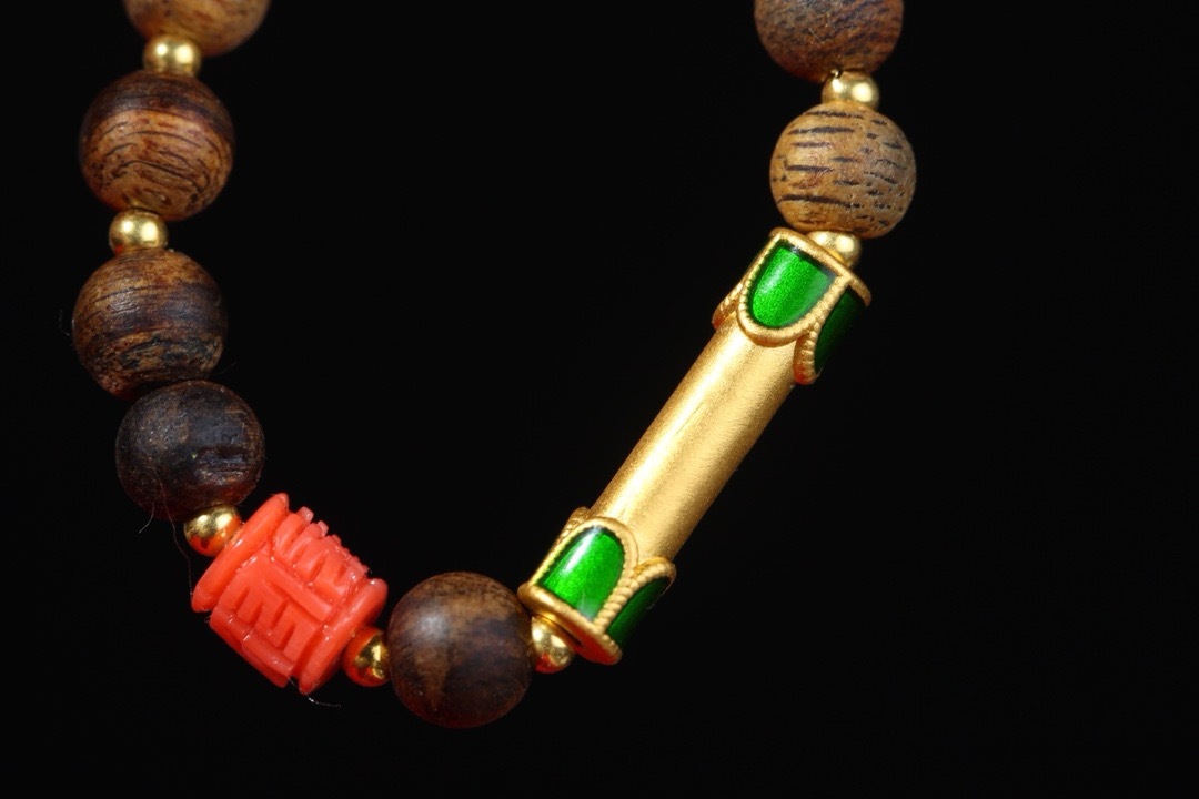 Vietnam Nha Trang agarwood bracelet