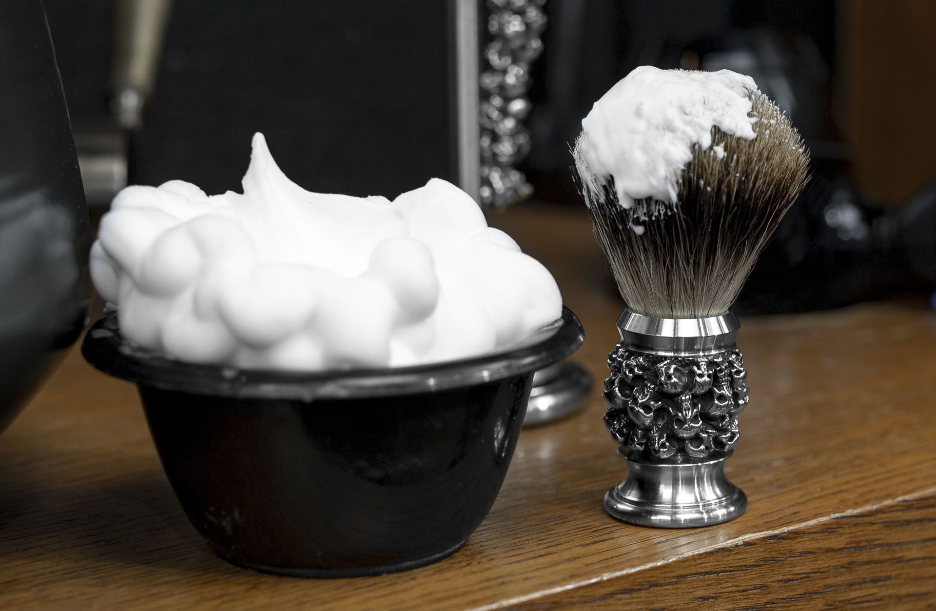 BOLT-68 NEO系列 黑色卡拉維拉機械計時碼錶+骷髏修容套件組